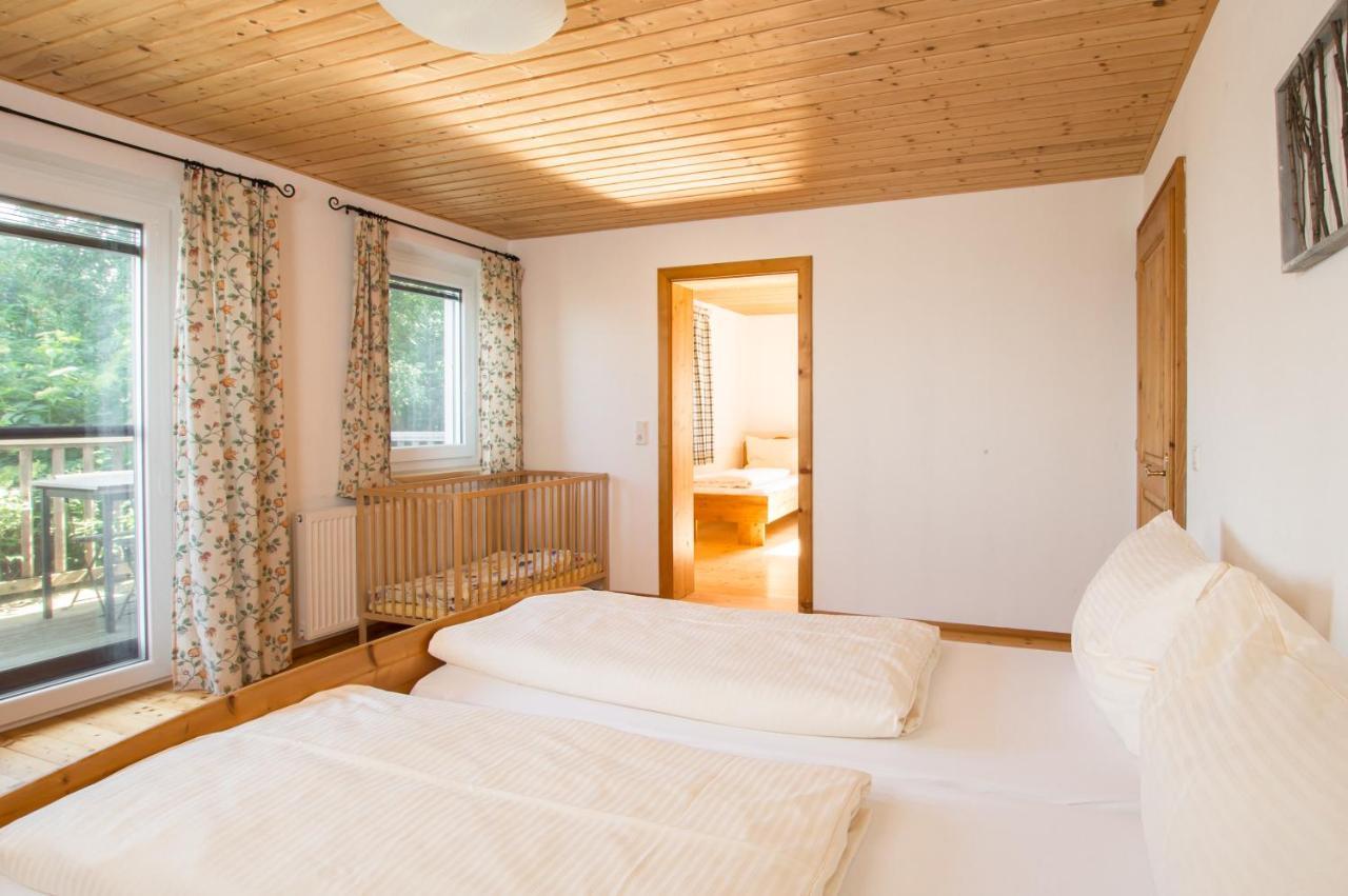 Familienferienhof Stabauer Zell am Moos Exterior foto